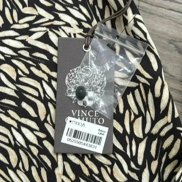 ✨🆕Vince Camuto🆕✨ | Opulent mood long sleeve blouse in cream and black - Picture 11 of 12